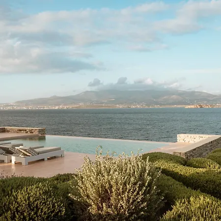 The Palm Trees - Prive Beach Access, Private Tennis/basketball Court Villa