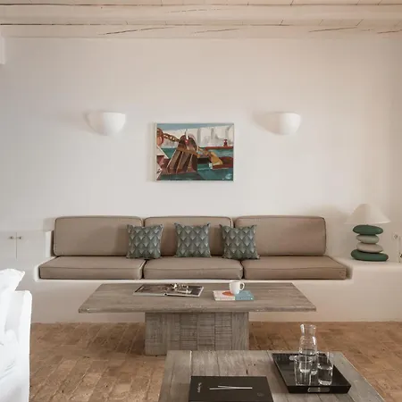 Villa The Palm Trees - Prive Beach Access, Private Tennis/basketball Court *
