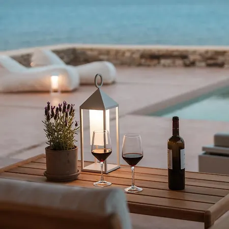 The Palm Trees - Prive Beach Access, Private Tennis/basketball Court Villa Antiparos Town