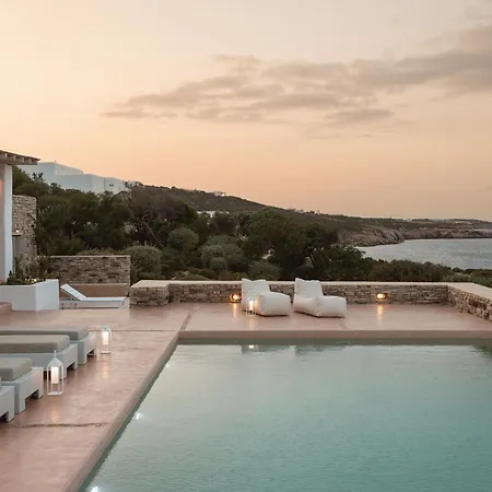 The Palm Trees - Prive Beach Access, Private Tennis/basketball Court *