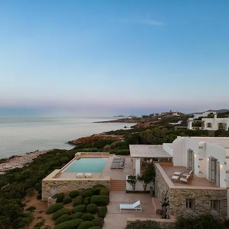 The Palm Trees - Prive Beach Access, Private Tennis/basketball Court